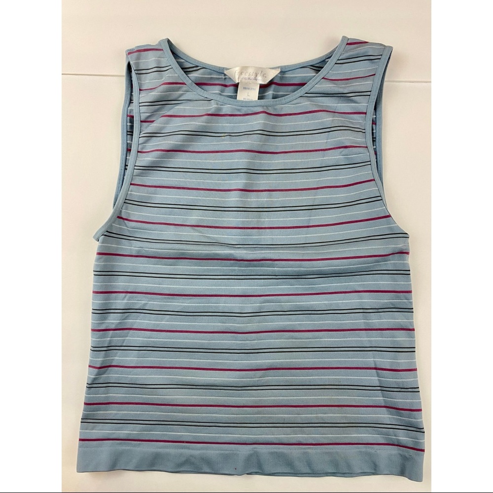 Freestyle Danskin Seamless Athletic Top. Size Large. Blue with stripes.